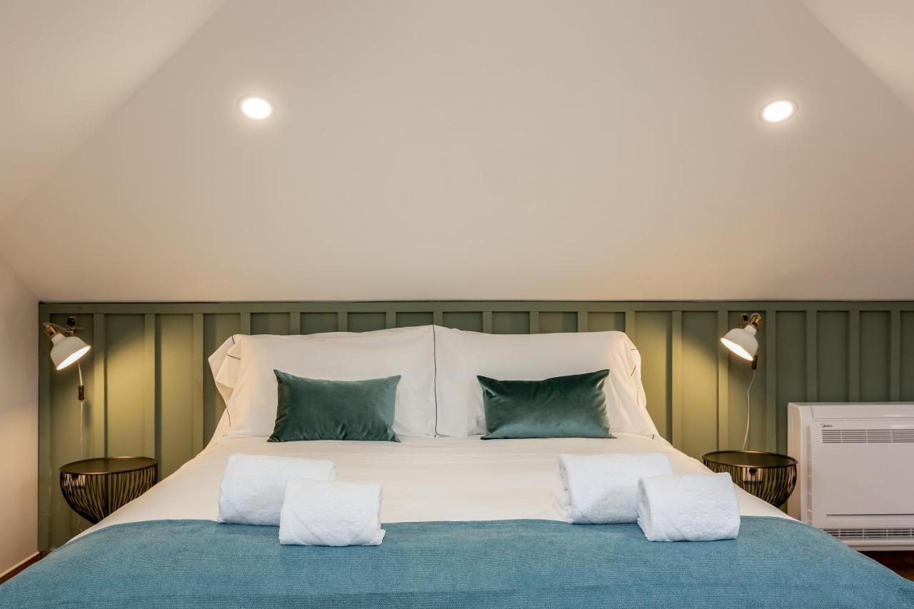 Feel Porto Wine Essence Apartments บีลาโนวาเดกายา ภายนอก รูปภาพ