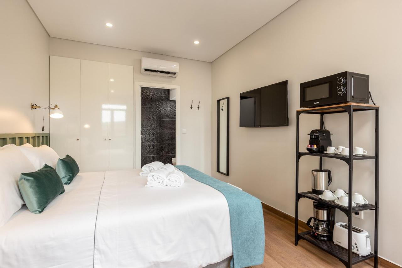 Feel Porto Wine Essence Apartments บีลาโนวาเดกายา ภายนอก รูปภาพ