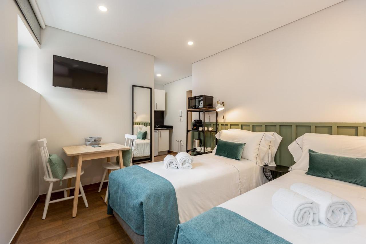 Feel Porto Wine Essence Apartments บีลาโนวาเดกายา ภายนอก รูปภาพ