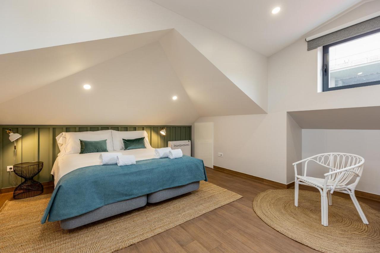 Feel Porto Wine Essence Apartments บีลาโนวาเดกายา ภายนอก รูปภาพ