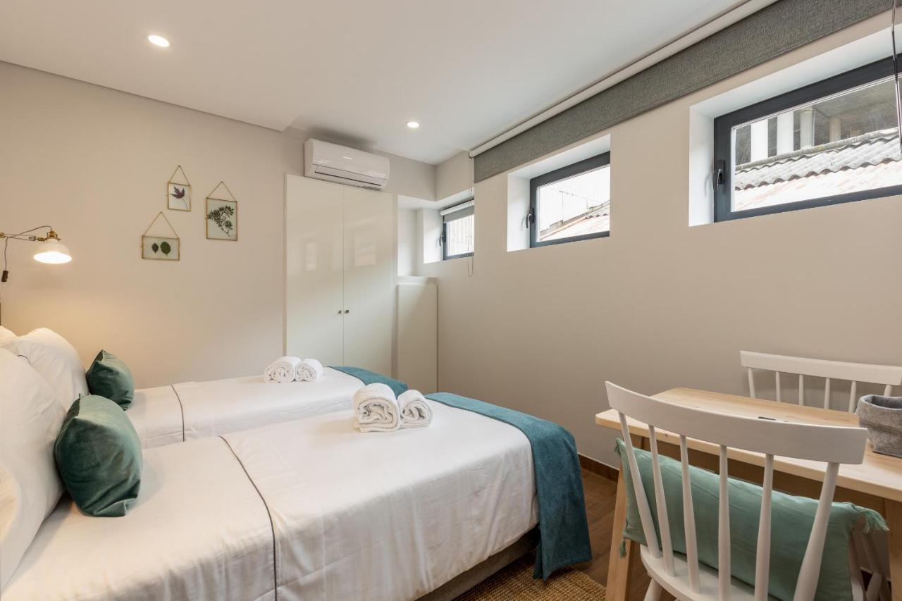 Feel Porto Wine Essence Apartments บีลาโนวาเดกายา ภายนอก รูปภาพ
