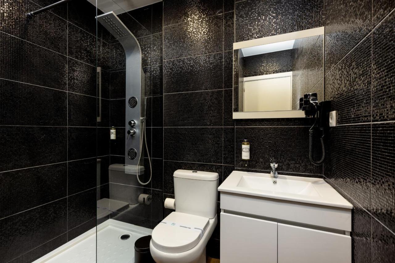 Feel Porto Wine Essence Apartments บีลาโนวาเดกายา ภายนอก รูปภาพ