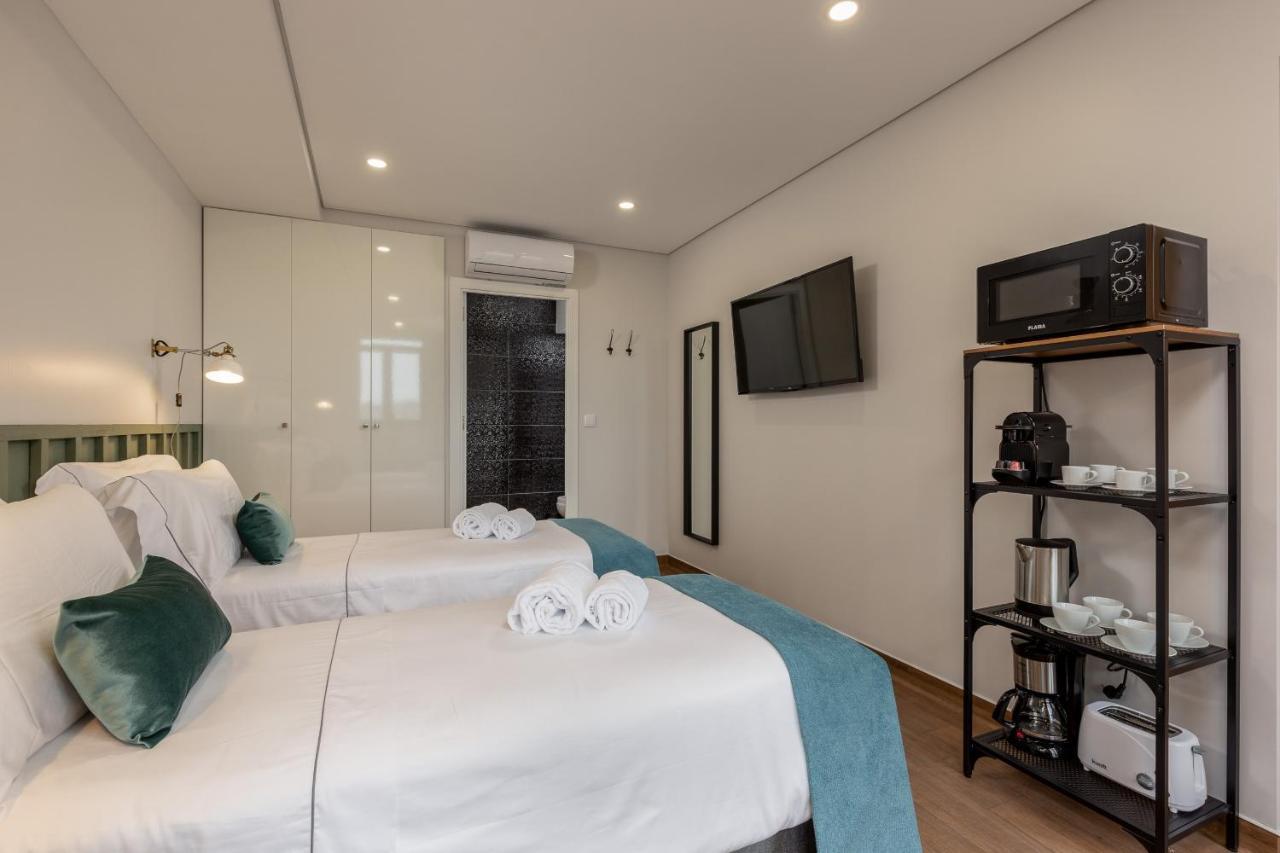 Feel Porto Wine Essence Apartments บีลาโนวาเดกายา ภายนอก รูปภาพ