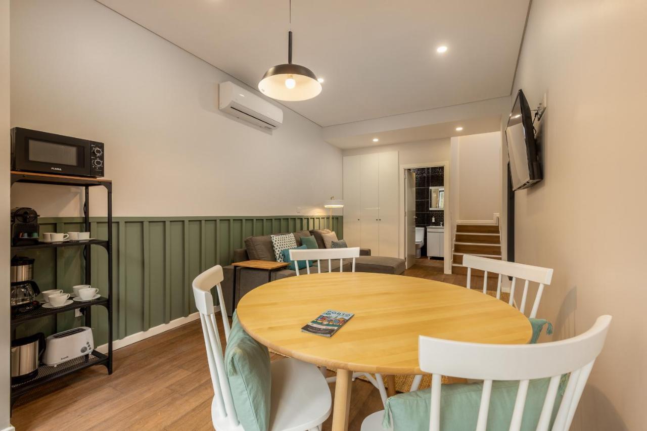 Feel Porto Wine Essence Apartments บีลาโนวาเดกายา ภายนอก รูปภาพ